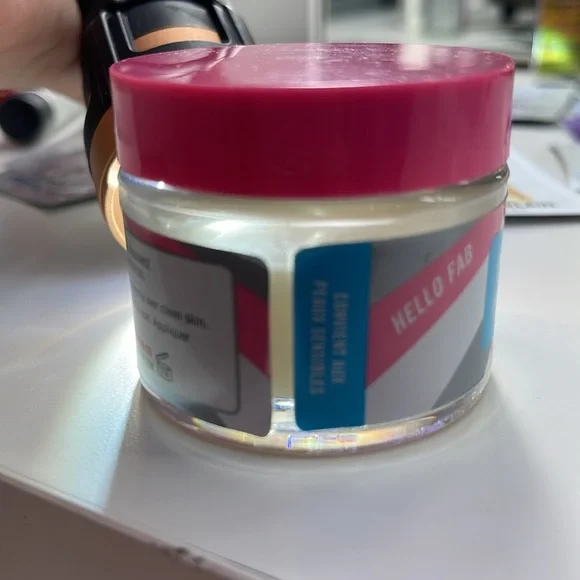 Moisturizers - Picture 6 of 6